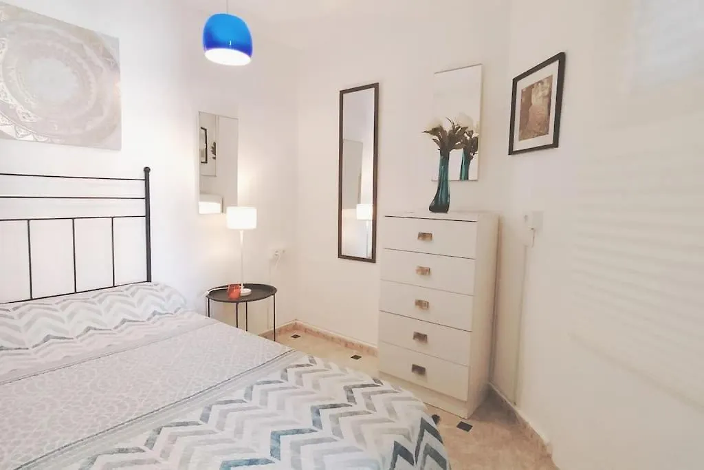 Bonito Apartamento De Dos Dormitorios En El Centro Y Calle San Miguel Torremolinos 0*,  Spain