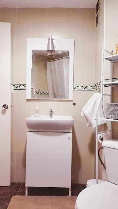 Bonito Apartamento De Dos Dormitorios En El Centro Y Calle San Miguel Torremolinos 0*,